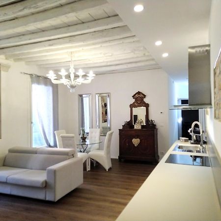 Sara S Luxury Home Five Minutes From Piazza San Marco 베니스 외부 사진