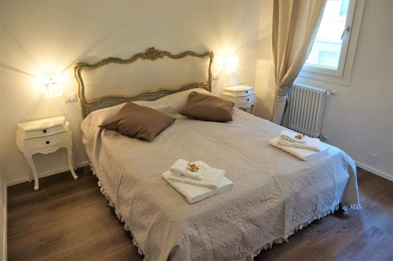 Sara S Luxury Home Five Minutes From Piazza San Marco 베니스 외부 사진