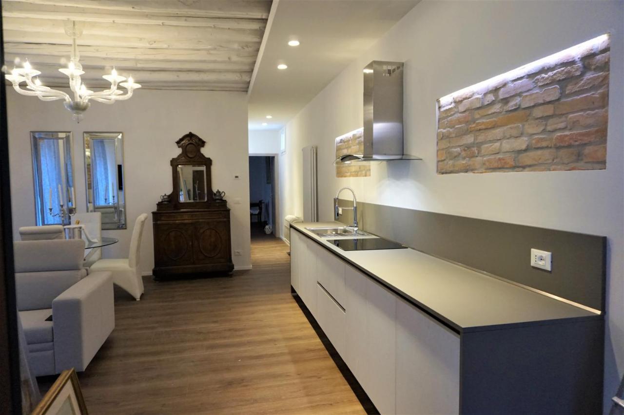 Sara S Luxury Home Five Minutes From Piazza San Marco 베니스 외부 사진