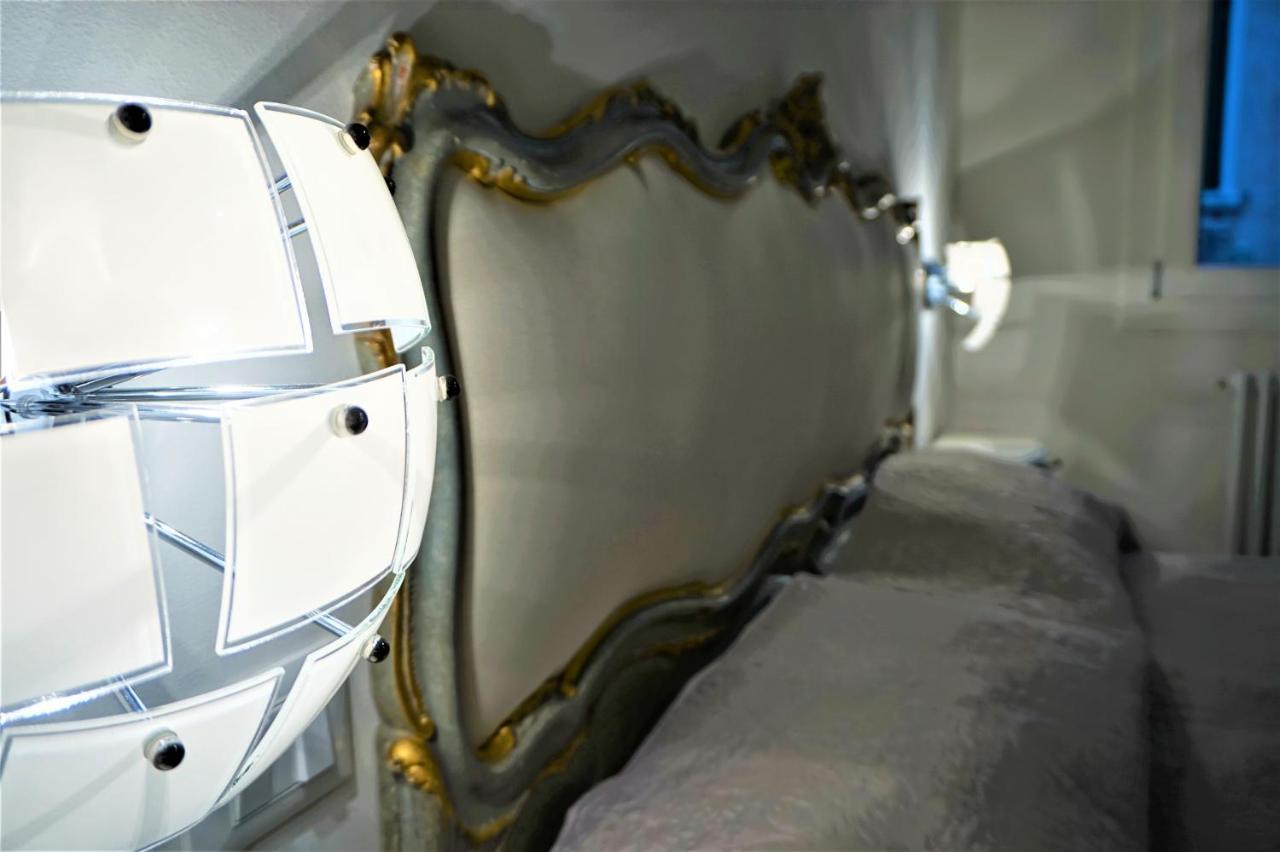 Sara S Luxury Home Five Minutes From Piazza San Marco 베니스 외부 사진
